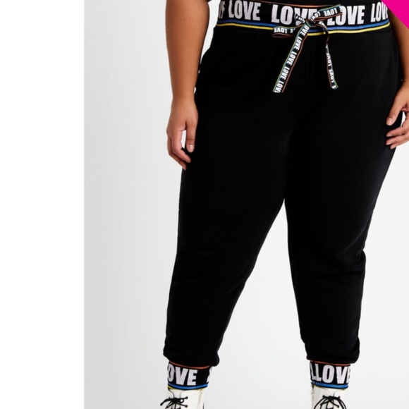 ASHLEY STEWART “LOVE” Athleisure Jogger Pants - Picture 3 of 6